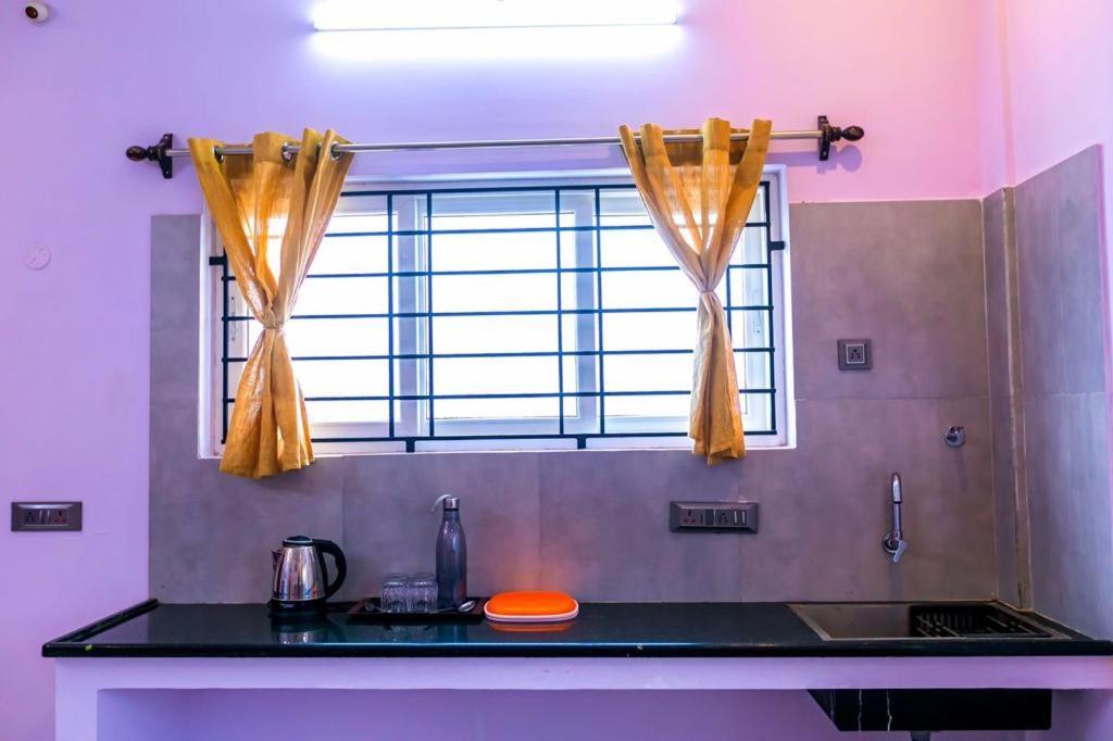 Dreamland Retreat With Swimming Pool Apartment Kottakuppam Bagian luar foto
