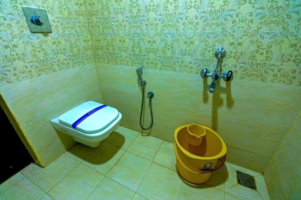 Dreamland Retreat With Swimming Pool Apartment Kottakuppam Bagian luar foto